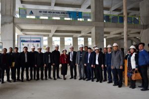 Thứ trưởng Bộ Xây dựng thăm công trường dự án CONINCO TOWER